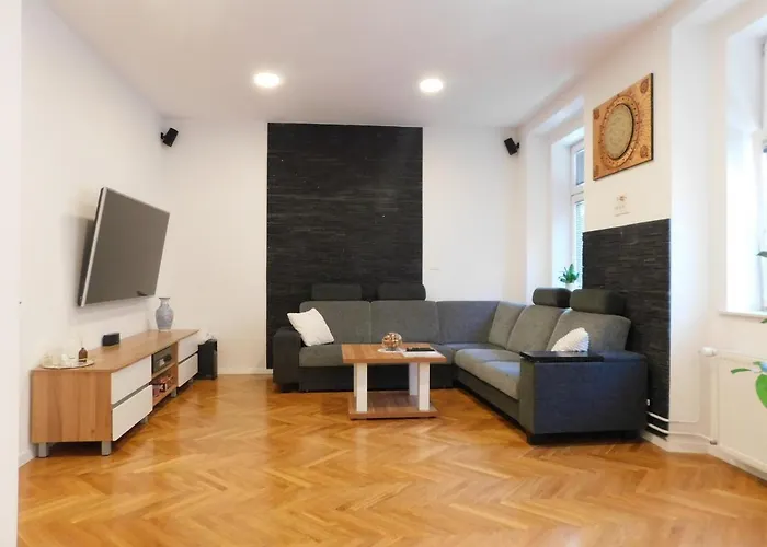 Modern Apartment Hrenova Street