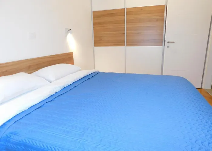 Modern Apartment Hrenova Street